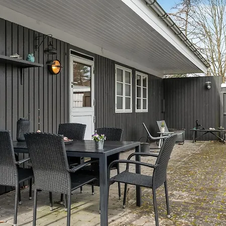 Vakantiehuis 3 Bedroom Gorgeous In *